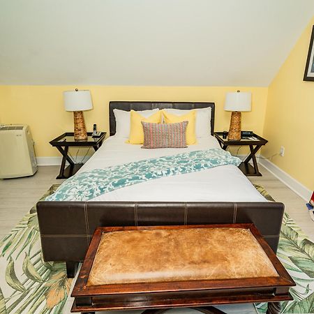 فولي بيتش Water'S Edge Inn - Adults Only المظهر الخارجي الصورة