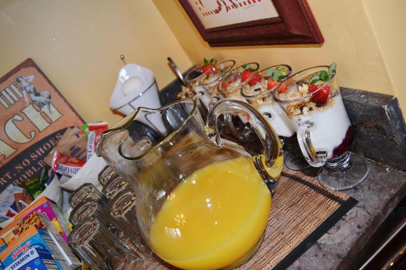 فولي بيتش Water'S Edge Inn - Adults Only المظهر الخارجي الصورة
