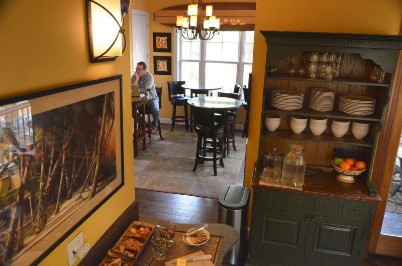 فولي بيتش Water'S Edge Inn - Adults Only المظهر الخارجي الصورة