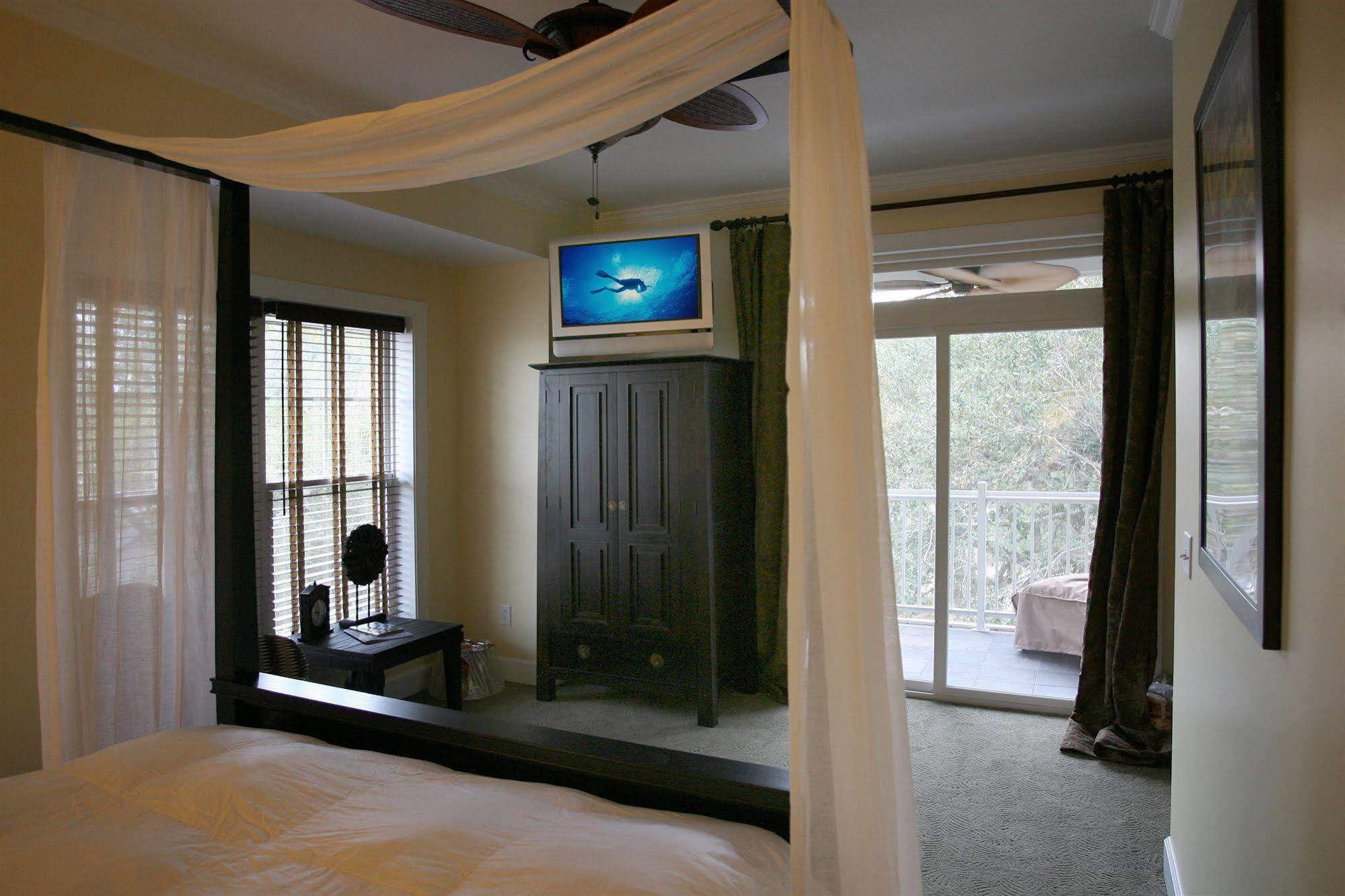 فولي بيتش Water'S Edge Inn - Adults Only المظهر الخارجي الصورة